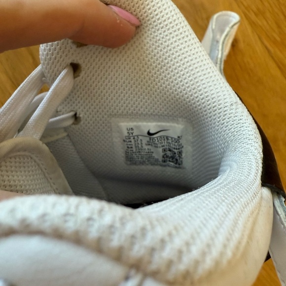 Nike Kids White and Black Air Sneakers - Picture 2 of 13